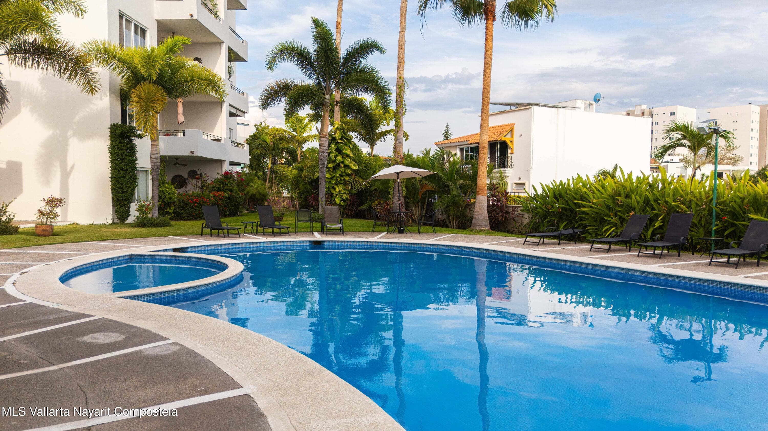 CONDOMINIO GARDENIAS 201 3